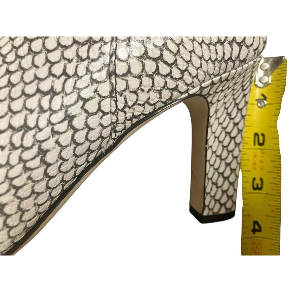Cole Haan Vestry Edgy Ankle Leather Heel Booties Pointed Toe Snake Print Shoe 7B - Picture 13 of 13